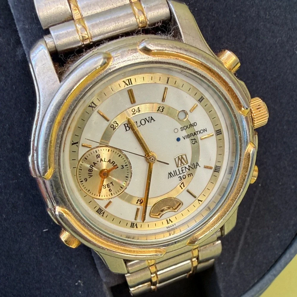 Vintage 90’s Bulova Two-Tone Gold and Silver Watch